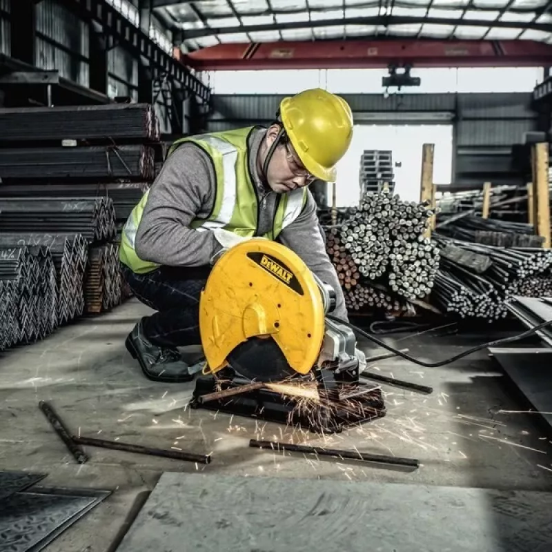 DeWALT D28730-QS pöytäkatkaisusaha 4000 kierr./min