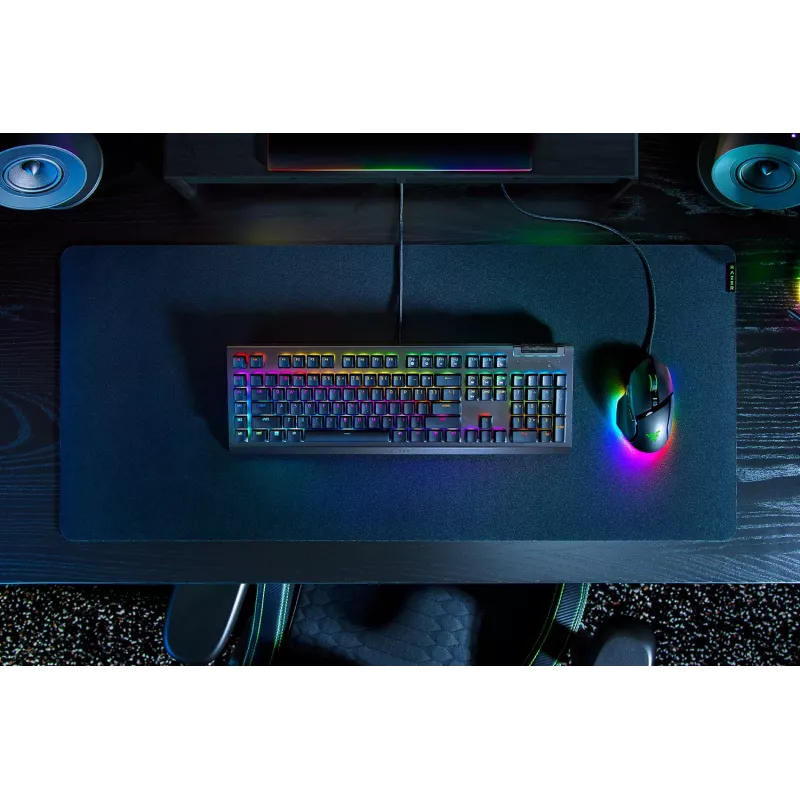 Razer BlackWidow V4 X langallinen pelinäppäimistö, kyrillinen, keltaiset kytkimet, musta