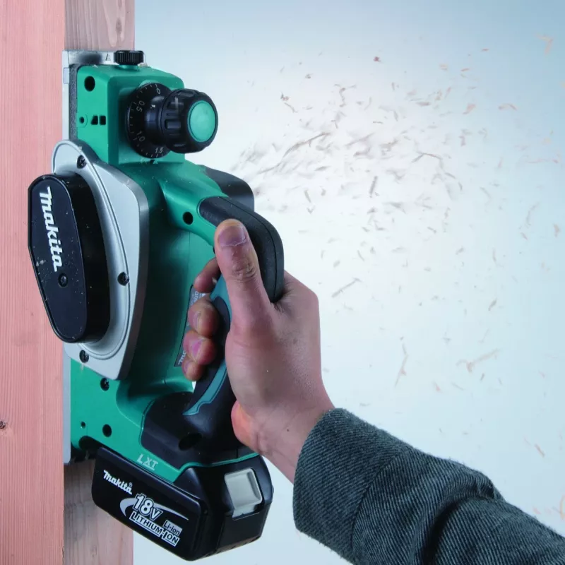 Makita DKP180Z sähköhöylä musta, sininen 14000 kierr./min
