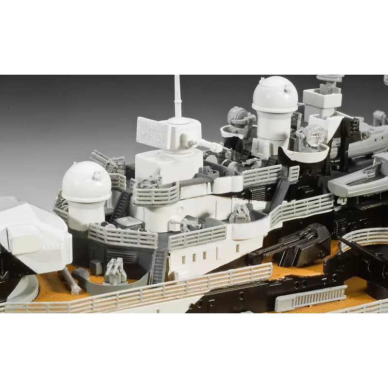 Muovinen pienoismallilaiva REVELL Tirpitz mittakaava 1:350