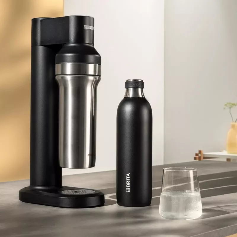 BRITA hiilihapotusvesipullo 650 ml, ruostumaton teräs, musta, konepesunkestävä