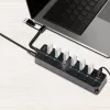USB 3.2 Gen 1 -keskitin, 7 porttia on/off-kytkimellä, musta