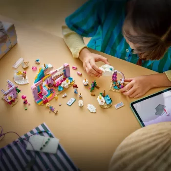 LEGO Friends 42684 Yksisarvisen unelmakahvila