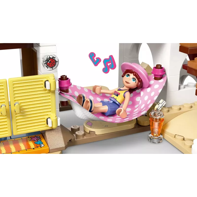 LEGO FRIENDS 42699 Rantatalo ja hylkeitä