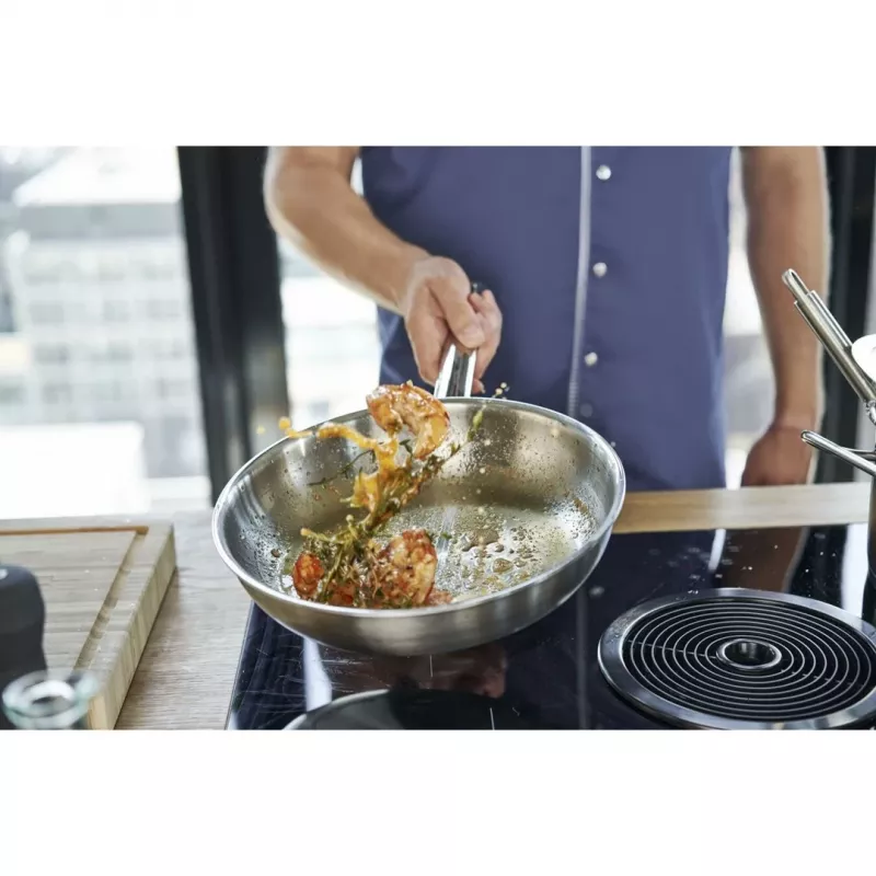 ZWILLING Pro yleispaistinpannu 20 cm max. 300 °C