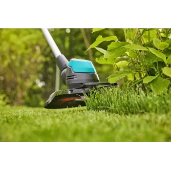 Gardena EasyCut 23/18V Ready-To-Use Set - ruohotrimmeri - akku 2 Ah - leikkausleveys: 230 mm - 2,4 kg (14700-20)