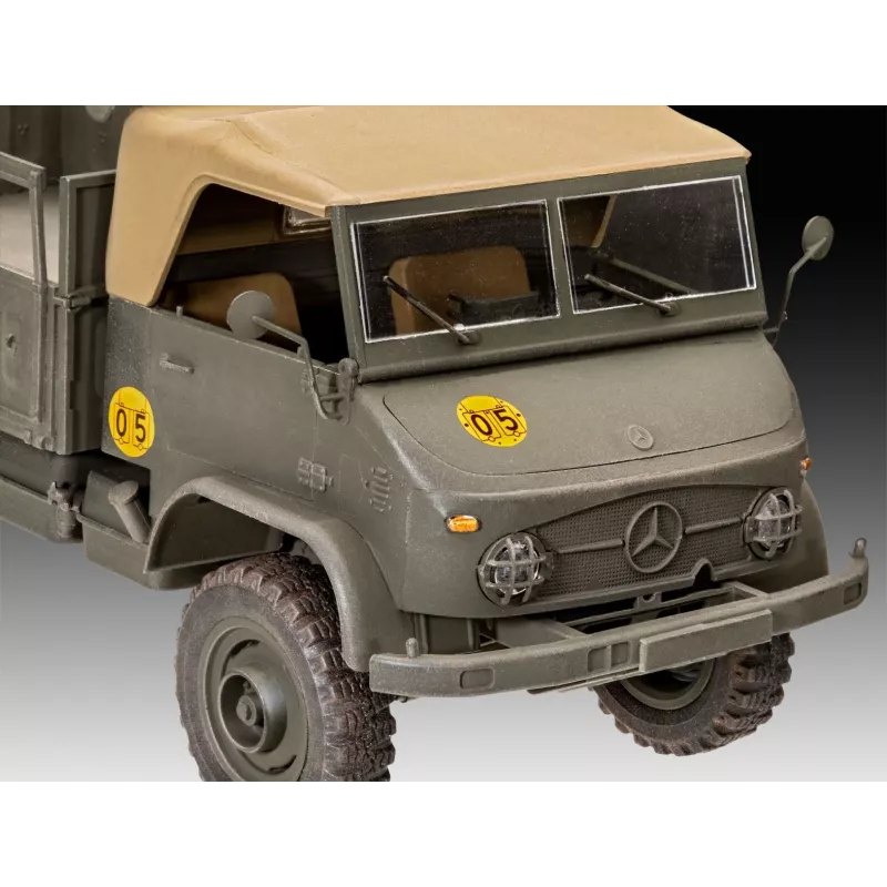Muovinen pienoismalliajoneuvo UNIMOG 404 S 1/35