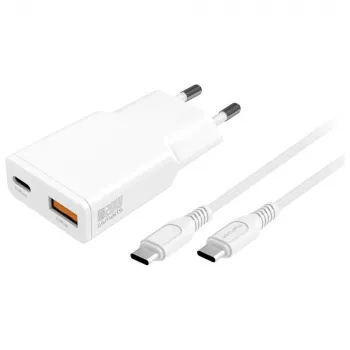 AC-sisälaturi mobiililaitteille 4smarts 541509 — 100–240V, USB-A + USB-C, 1,5 m kaapeli, pikalataus, valkoinen