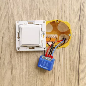 Älykytkin Shelly 1 Mini Gen4 1P langaton 110–240 V 50–60 Hz 1,2 W Bluetooth Wi‑Fi ZigBee 34×16×29 mm
