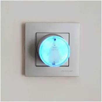 Älypistoke Shelly Wave Plug S Z-Wave 800 musta — Z-Wave 800 älypistorasia, 230 V/12 A, 2500 W, tehonmittaus
