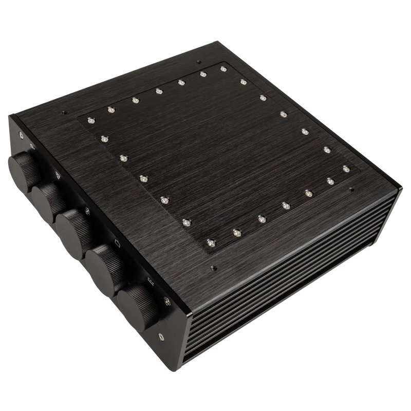 Palvelin Akasa Pascal TN Rack musta