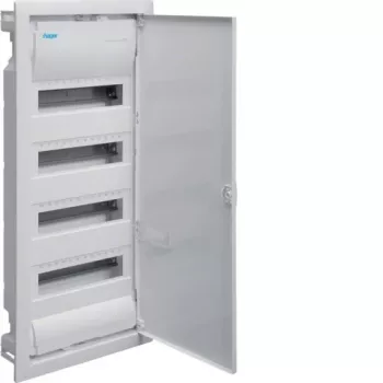 Hager Volta VU48NE uppoasennettava jakokeskus, 4 riviä, 48 moduulia, IP30, metalliovi, 348×755,5×98 mm, valkoinen