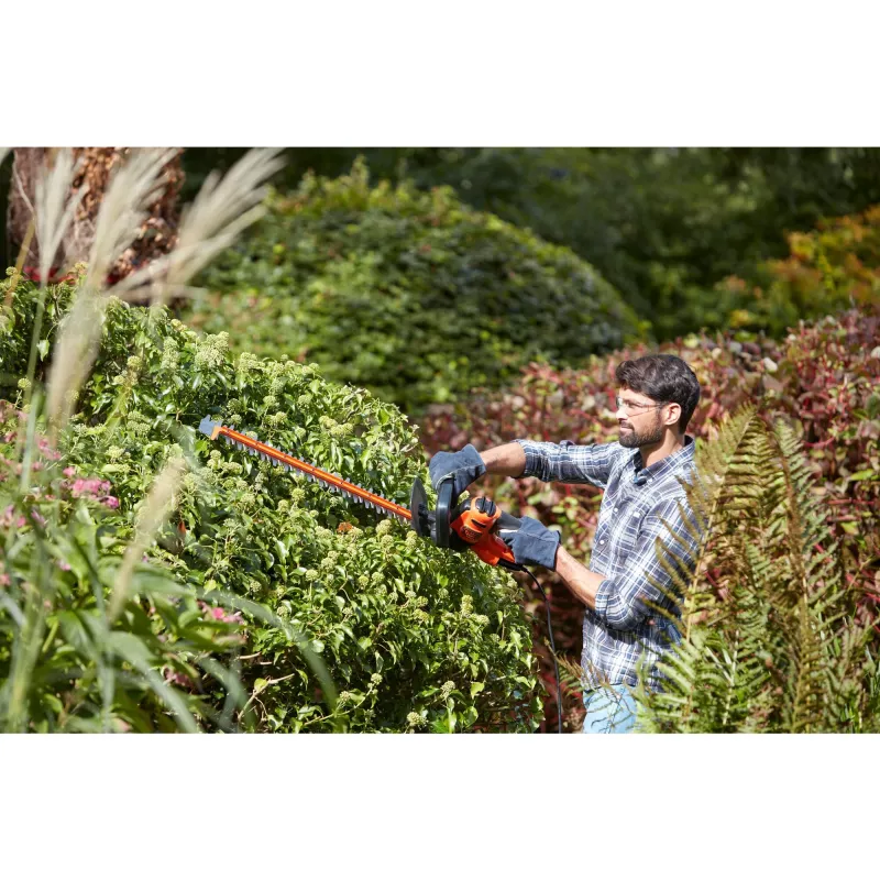 Pensasleikkuri Black & Decker BEHTS451