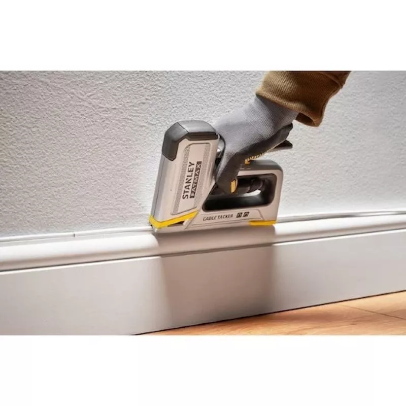 Stanley FMHT70100-0 niittipyssy, musta/hopea/keltainen