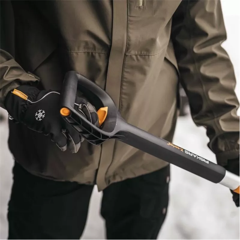 Fiskars autolumikola teleskooppivarrella X-SERIES