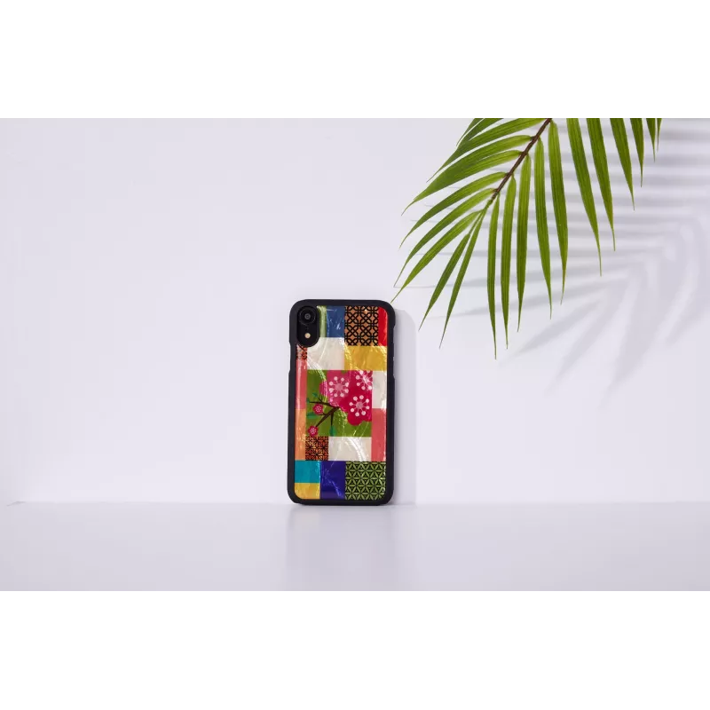 iKins puhelinkotelo iPhone XR — kirsikankukkakuvio, musta