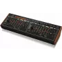 Behringer SYNCUSSION SY-1 - analoginen perkussiosyntetisaattori