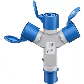 Goobay CEE-Y-adapteri, CEE-pistoke 3x CEE-pistorasiaan (76237)