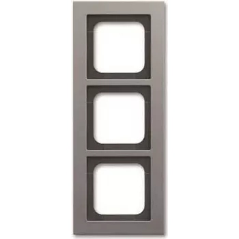 Busch-Jaeger Busch-axcent 1723-270 3-paikkainen kehys, platina