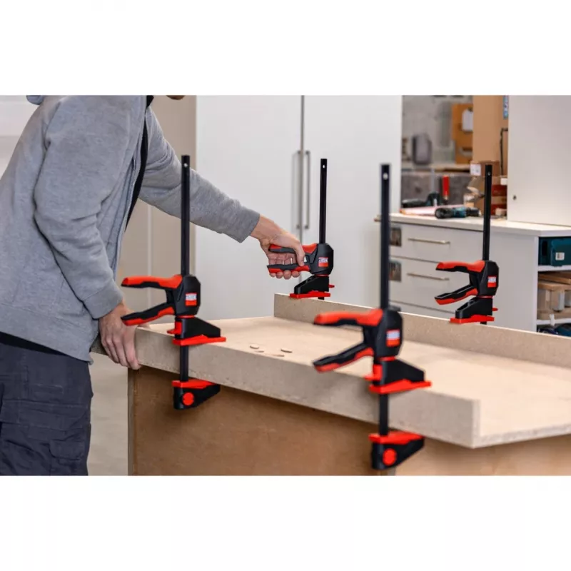 Yhden käden puristin Bessey EZ360-30 300 mm ulottuma, 80 mm aukko, musta/punainen