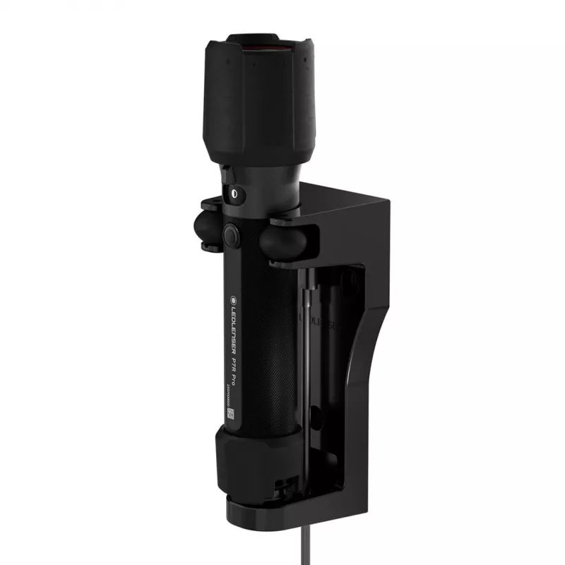 Ledlenser P7R Pro musta käsivalaisin LED