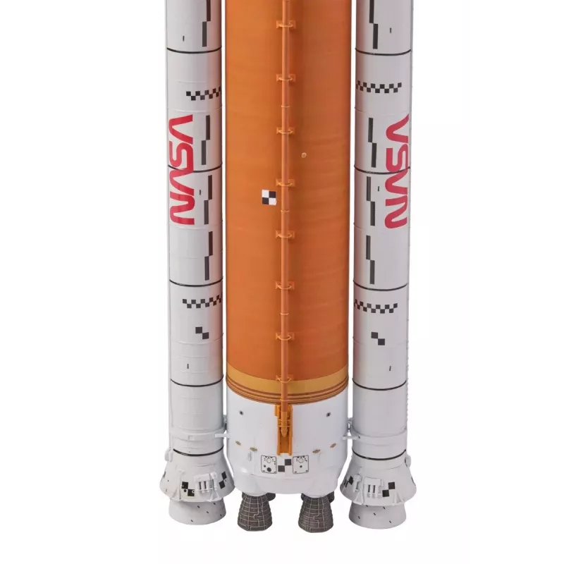 Muovipienoismalli Artemis Space Launch System