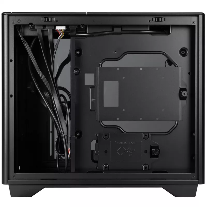 InWin A3 Mini Tower karkaistu lasi – musta