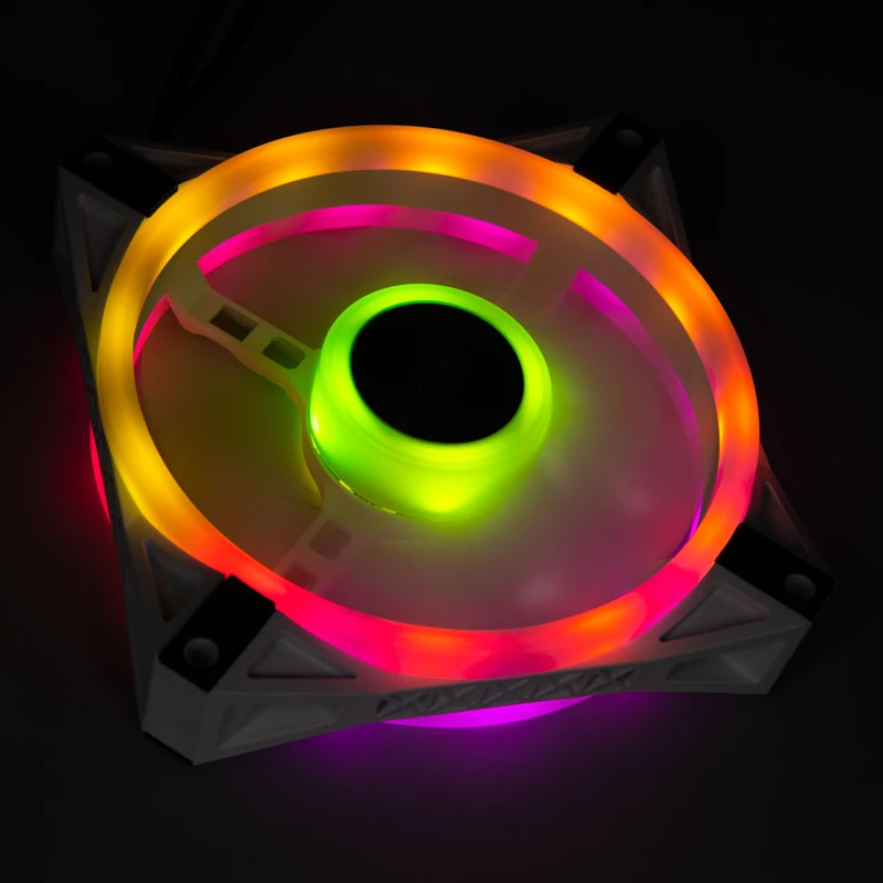 Corsair iCUE QL120 120 mm ARGB -kotelotuuletin – valkoinen