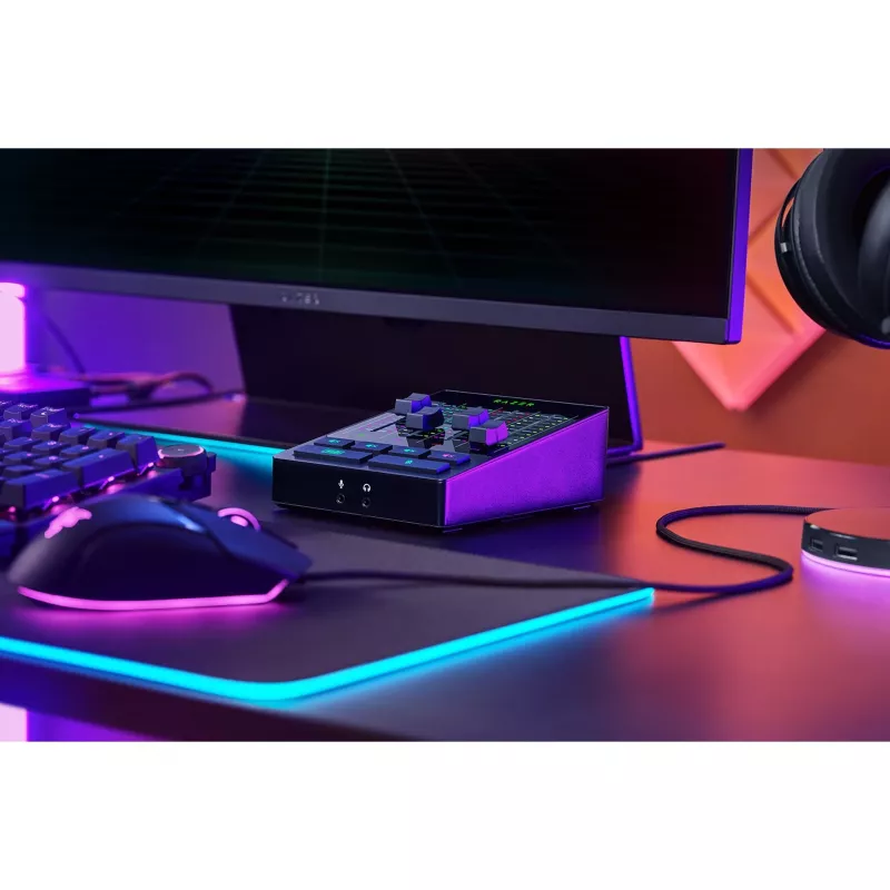 Razer digitaalinen mikseri 4-kanava (RZ19-03860100-R3M1)