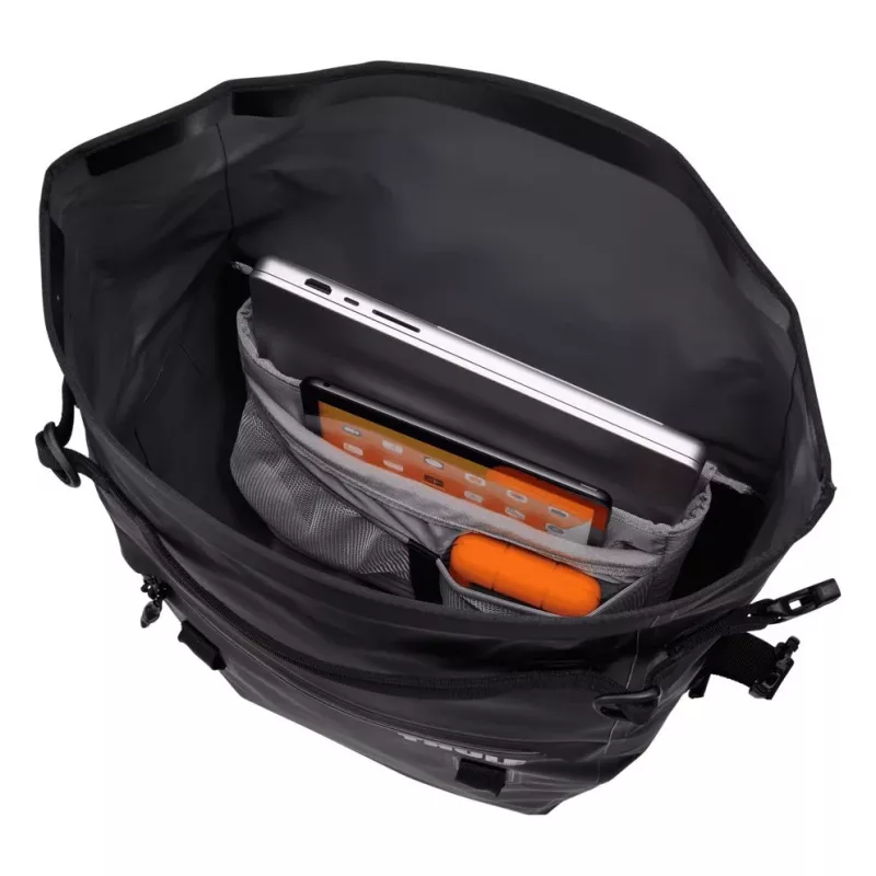 Thule 5406 Shield Commuter-Pannier 22L musta