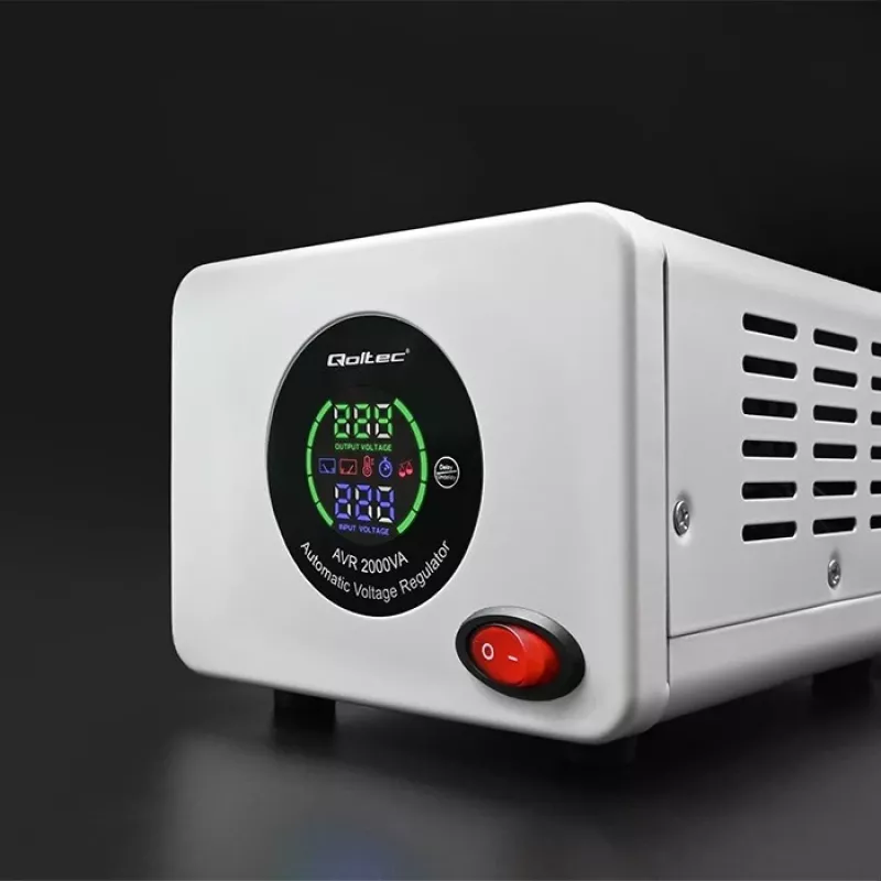 Qoltec 50724 automaattinen jännitteenstabilisaattori AVR 2000VA