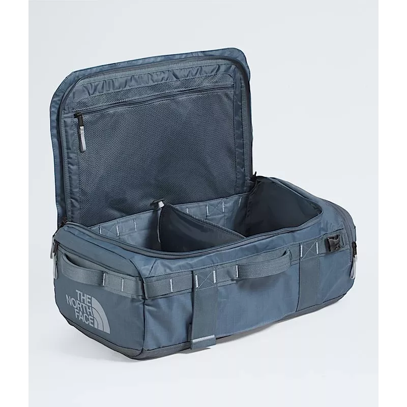 Matkalaukku The North Face Base Camp Voyager Duffel 32L - harmaa/frostgrau