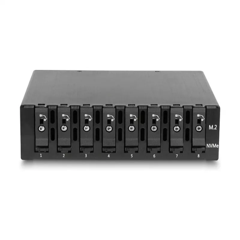 5.25? Vaihtokehys 8 x M.2 NVMe SSD Slim SAS SFF-8654 -liitännällä