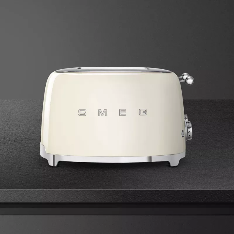 Leivänpaahdin Smeg TSF03CREU kerma