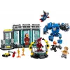 LEGO Marvel Iron Man -laboratorio ja asevarasto 76315 leikkisetti – 384 osaa, 5 minifiguuria, esittelyalue
