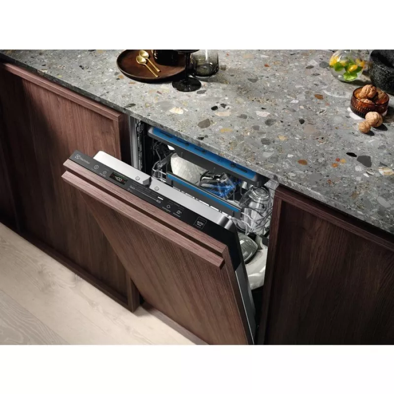 Kalusteisiin asennettava astianpesukone Electrolux EEA2300L — 13 astiastoa, 47 dB, energialuokka E
