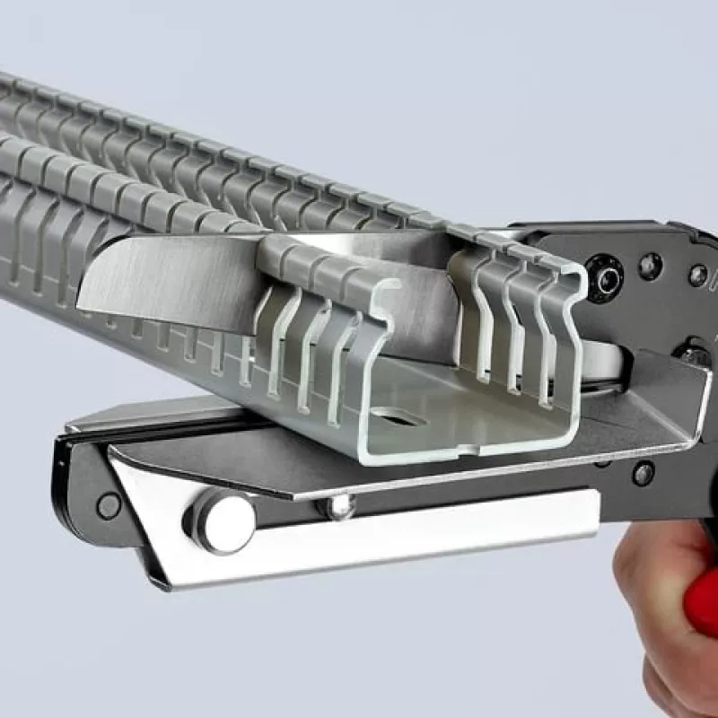 Knipex 95 02 21 pihdit