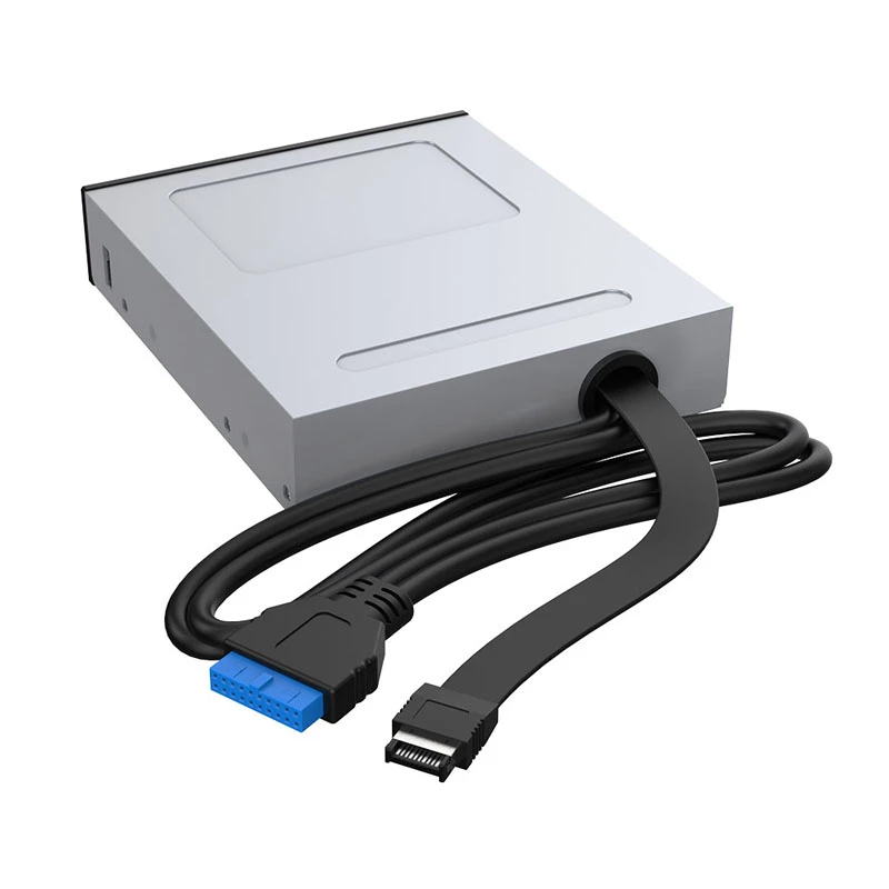 Akasa USB 20Gbps Type-C -paneeli kahdella 5Gbps Type-A-liitännällä