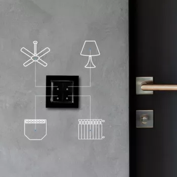 Light Switch Shelly Switch 4 muovi musta