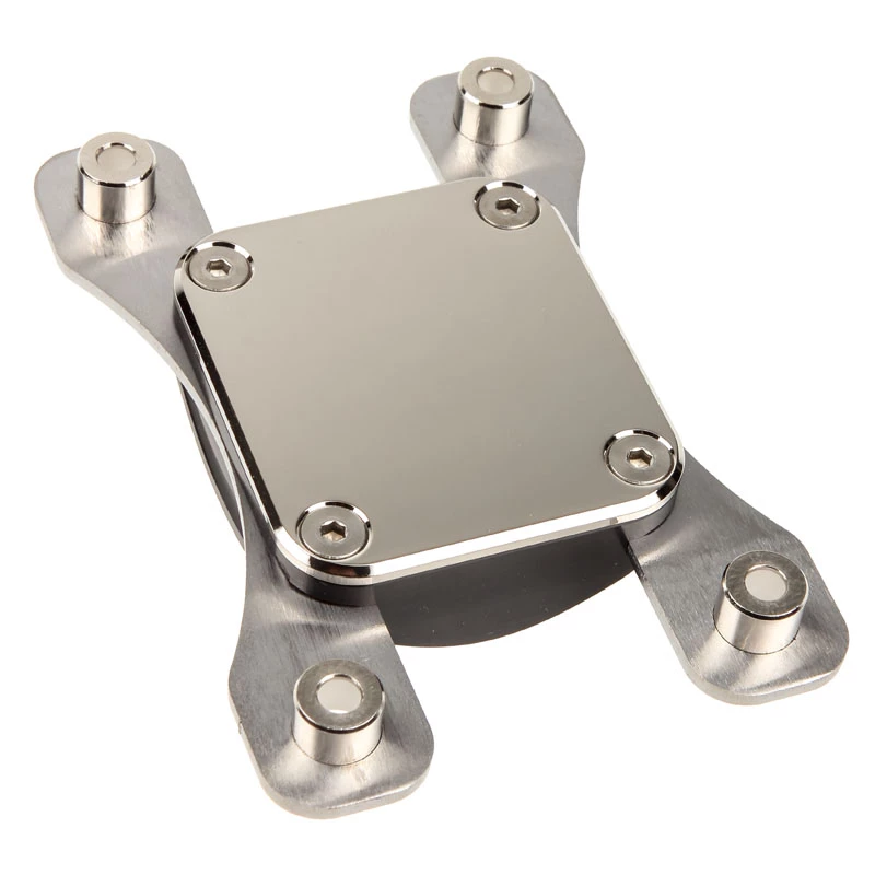 Vesijäähdytyslohko Aqua-Computer 21703 — asetaali/nikkeli, kanta AM4, 111×75×22 mm, musta/hopea