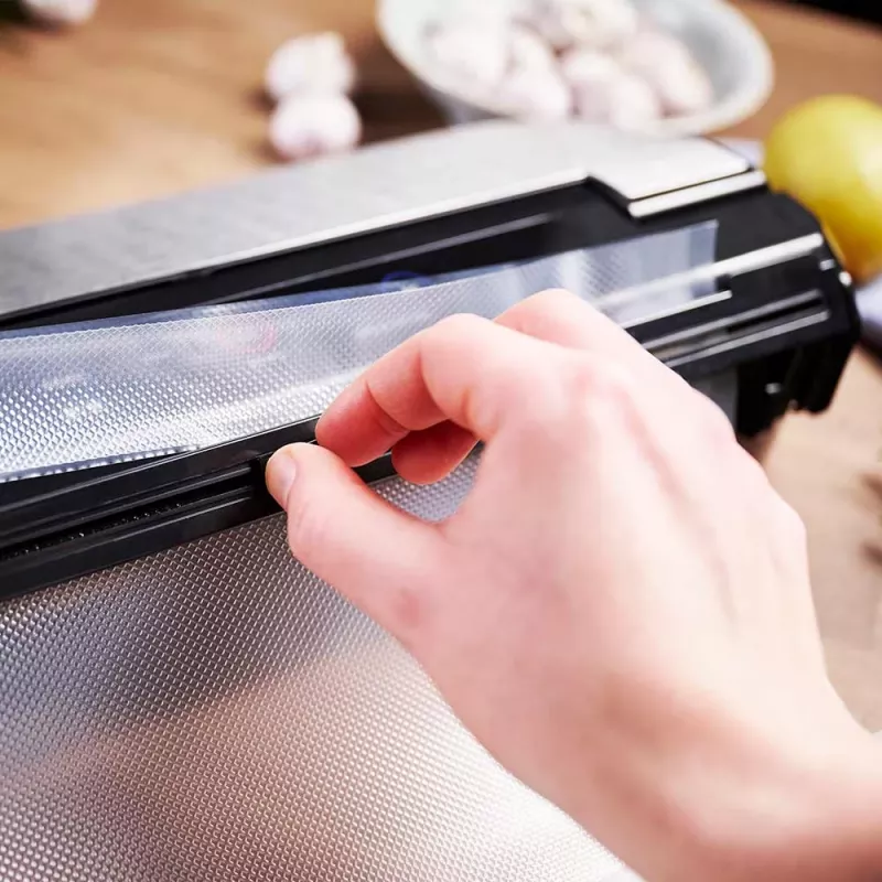 Gastroback Design Basic -tyhjiöpakastin 800 mbar musta ruostumaton teräs