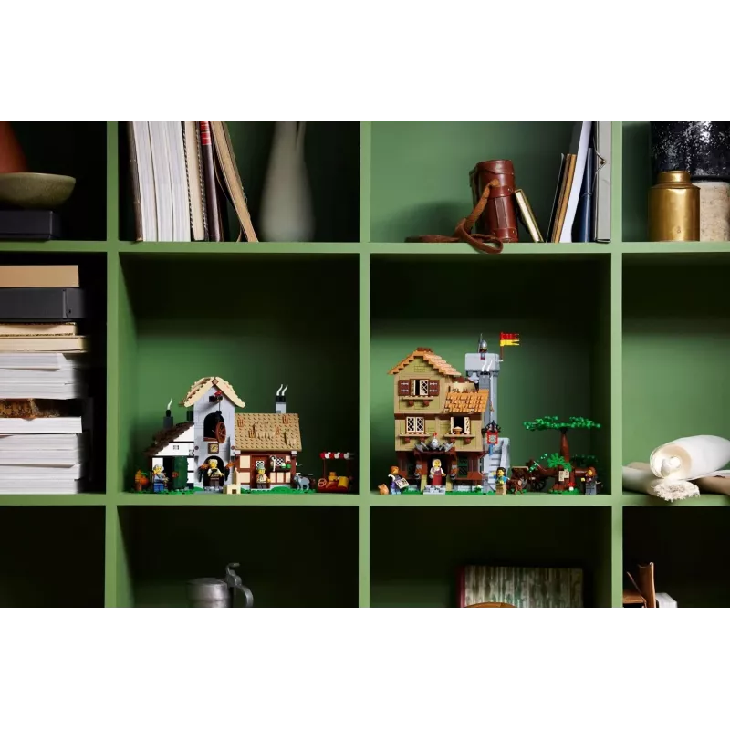 LEGO ICONS 10332 Keskiaikainen markkinapaikka