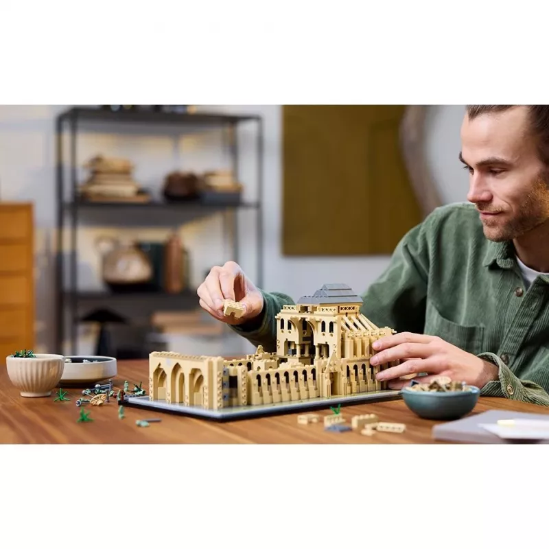 LEGO Architecture Notre-Dame de Paris setti aikuisille 21061