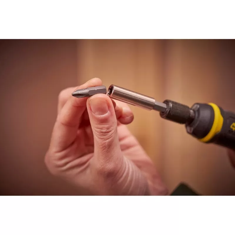 Stanley FatMax FMHT66719-0 4V Power Assist akkuruuvimeisseli ja kärkisarja