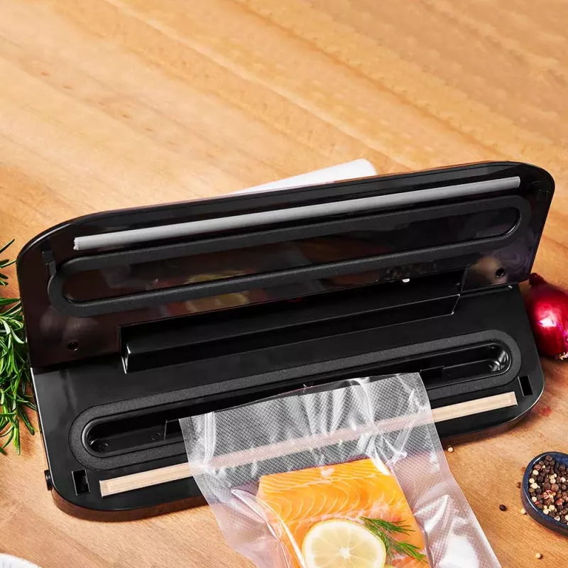 Gastroback Design Basic -tyhjiöpakastin 800 mbar musta ruostumaton teräs