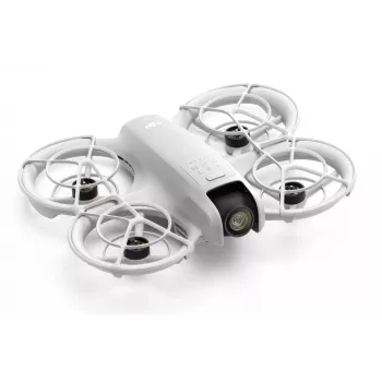DJI Neo Fly More Combo (DJI-RC-N3) kevyt 135 g drooni 4K Ultra HD -kameralla, jopa 18 minuutin lentoaika yhdellä latauksella, 3x akut, kauko-ohjain