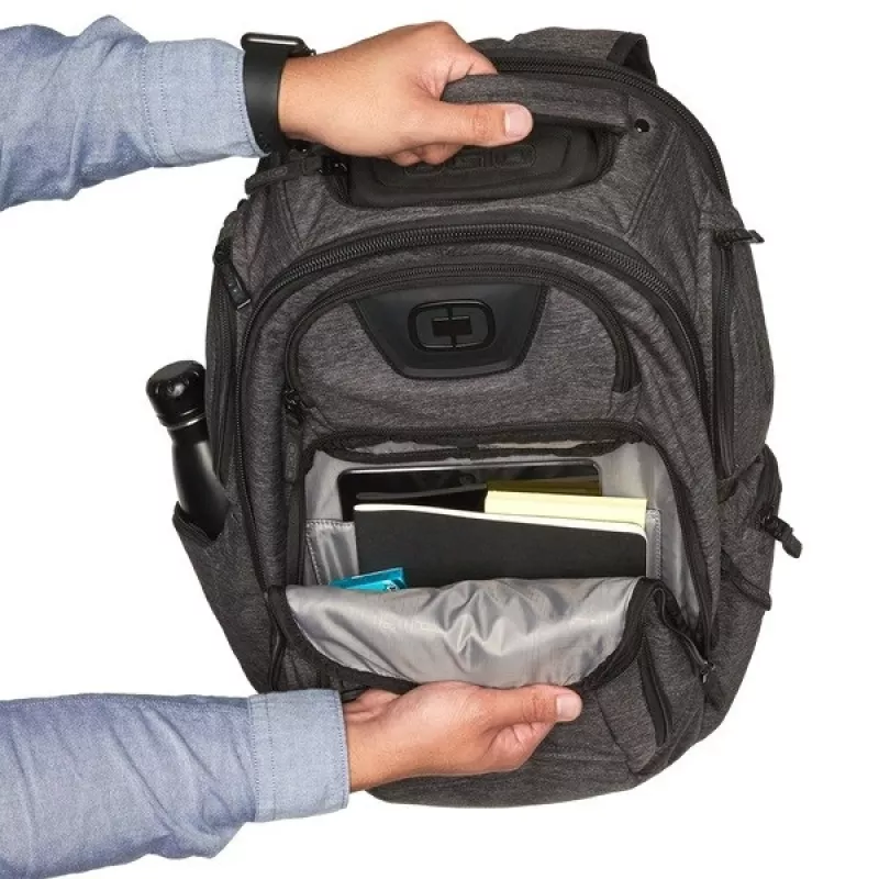 Ogio reppu Renegade RSS musta P/N: 111059_03