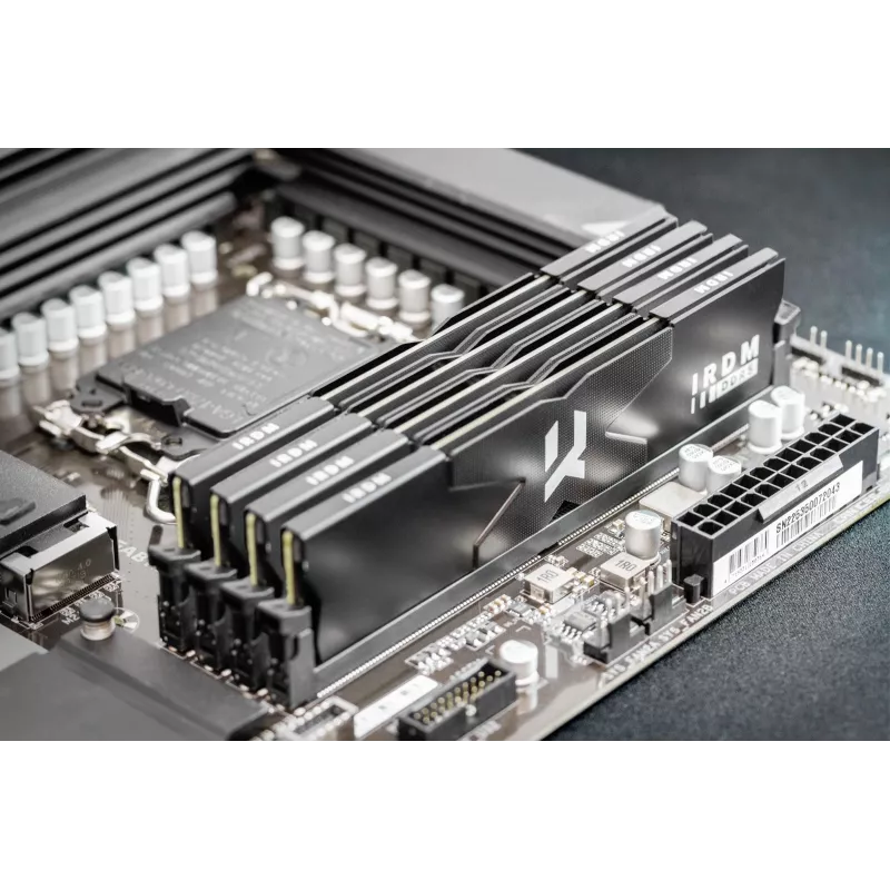 Muisti DDR5 IRDM 32GB(2*16GB) /7200 CL34