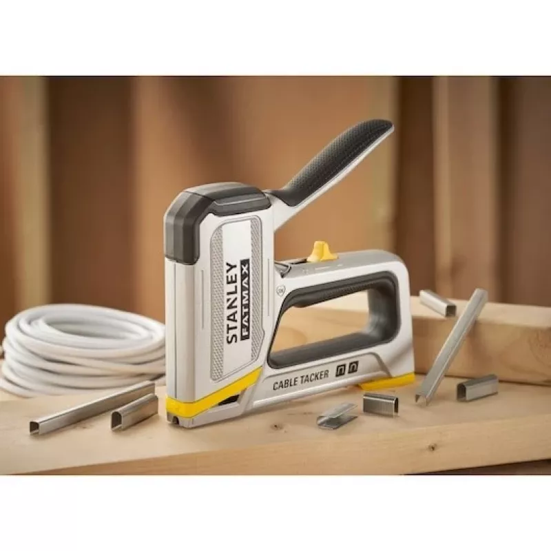 Stanley FMHT70100-0 niittipyssy, musta/hopea/keltainen