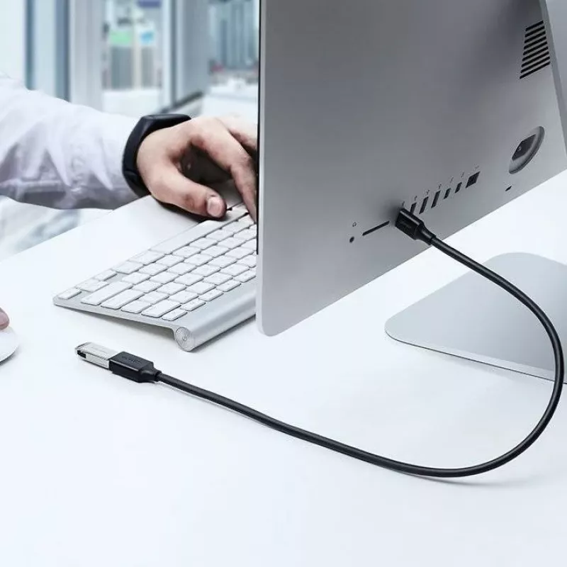 Ugreen-jatkokaapeliadapteri USB 3.0 (naaras) - USB 3.0 (uros) 2 m (musta)